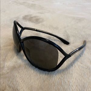 Authentic Tom Ford sunglasses Whitney TF9 199